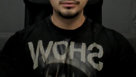 Snapshot of tonywilcoxx chatting on 11.10.25 TonyWilcox online show from 11.10.25