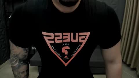 Snapshot of tonywilcoxx chatting on 11.25.25 TonyWilcox online show from 11.25.25