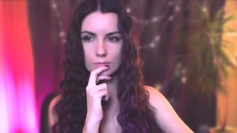 Elizabeth online show from 12.31.24