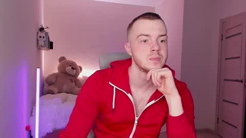 Snapshot of toohornyserj chatting on 12.20.24 toohornyserj online show from 12.20.24