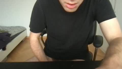 Max online show from 11.06.25