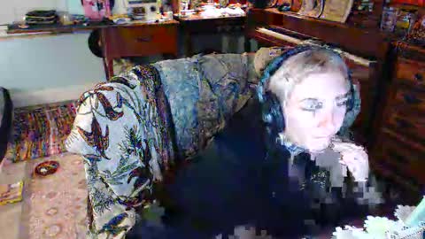 Snapshot of tootstitts chatting on 11.14.25 tooter online show from 11.14.25