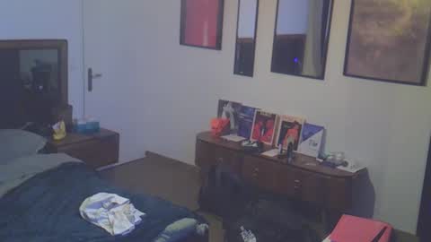 tootsybird69 online show from 04.18.26