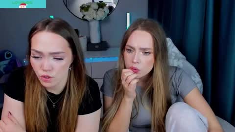 Snapshot of top_twins chatting on 12.16.25 Yara online show from 12.16.25