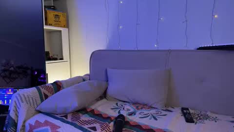 Snapshot of topwitch chatting on 02.06.26 Lina Next stream January 4 11am UTC 0 online show from 02.06.26