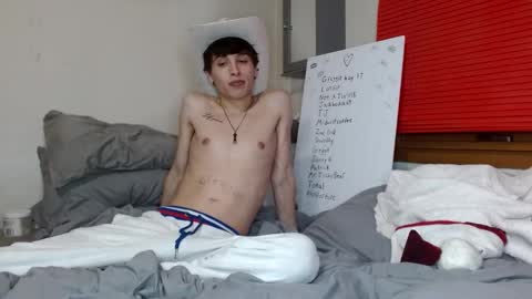 Snapshot of topzaddy chatting on 12.10.24 TopZaddy online show from 12.10.24