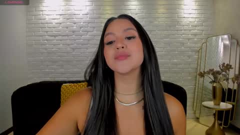 Tori Cross online show from 03.03.25