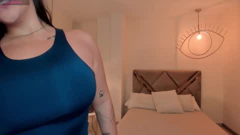 Tori Cross online show from 10.14.25