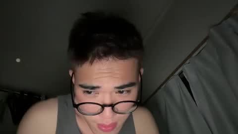 Snapshot of toshikaro0 chatting on 01.05.25 Karo online show from 01.05.25