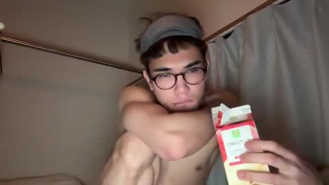 Snapshot of toshikaro0 chatting on 02.07.25 Karo online show from 02.07.25