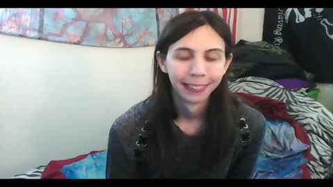 Luna online show from 01.24.25