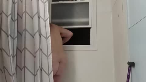 totallyawesome_65 online show from 02.18.26