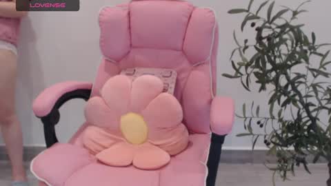 Angelina online show from 09.12.25