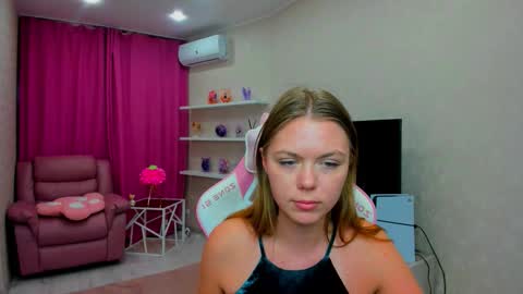 Touch The Heart online show from 02.15.26