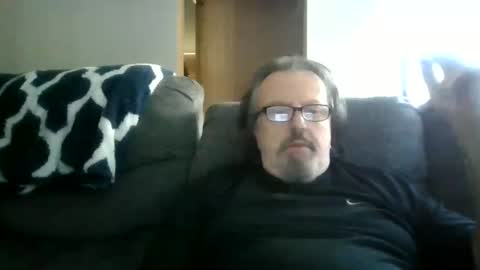 Snapshot of touchit9923 chatting on 10.03.25 jim online show from 10.03.25