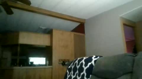 Snapshot of touchit9923 chatting on 10.20.25 jim online show from 10.20.25