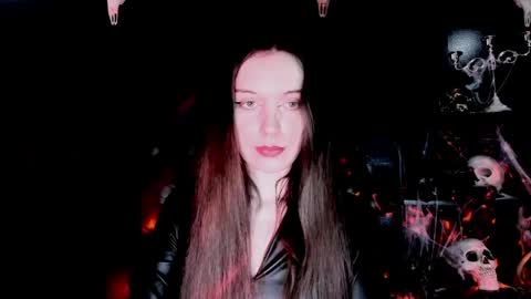 Snapshot of toxicdomme chatting on 05.25.26 toxicdomme online show from 05.25.26