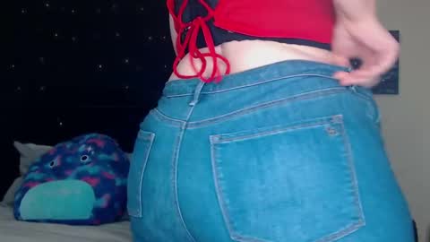 Lilly Miss Mistress Goddess Maam Queen Boss online show from 12.15.24