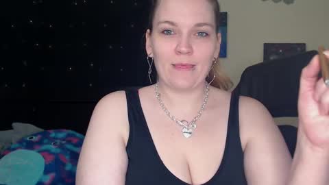 Lilly Miss Mistress Goddess Maam Queen Boss online show from 02.19.25