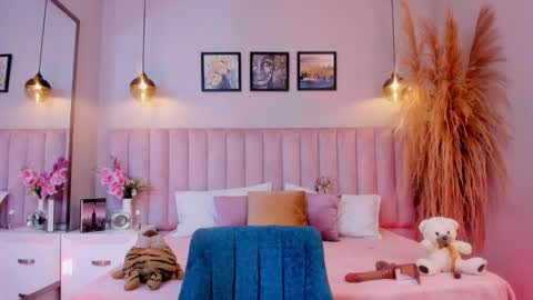 Tracy  online show from 02.11.26