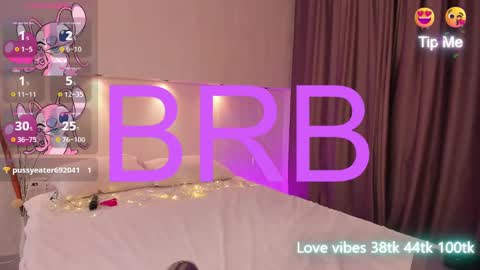 Snapshot of tracy_tay1or chatting on 01.12.25 Tracy GMT2 Mon 3 AM - 4 PM Tue 3 AM - 4 PM Wed 3 AM - 4 PM Thur 3 AM - 4 PM Fri 3 AM - 4 PM online show from 01.12.25