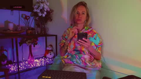 Hey my name is Kiri Kiri online show from 02.02.25