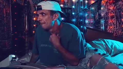 Snapshot of trailer_made chatting on 09.25.25 Ethan Nash online show from 09.25.25