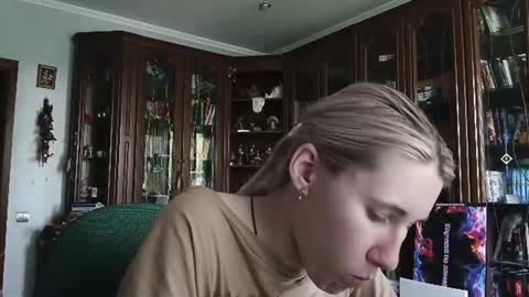 Lesly online show from 06.18.26