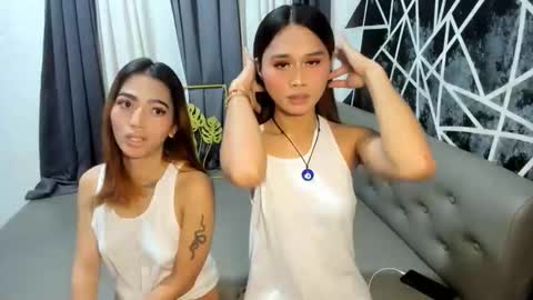 Snapshot of transbigcockselfsucker chatting on 05.18.26 GEN LUXS online show from 05.18.26