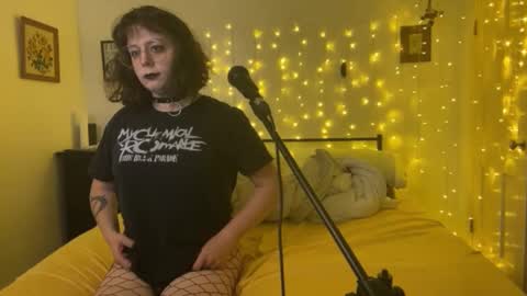 Snapshot of transcumchalice chatting on 09.21.25 Mercy online show from 09.21.25