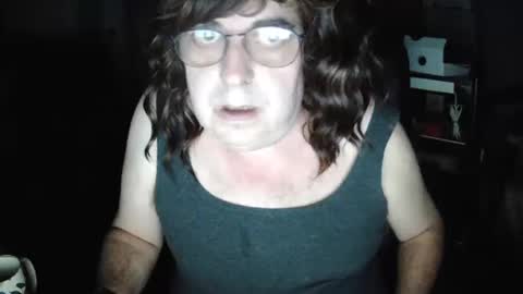 Snapshot of transmtfhello chatting on 11.18.25 Peter online show from 11.18.25