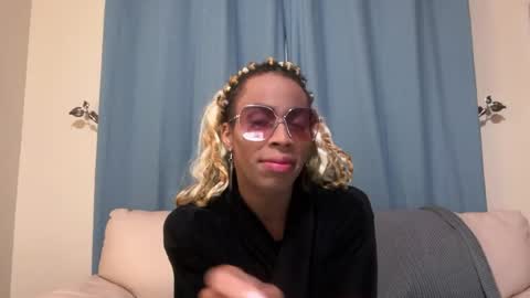 Snapshot of tranybigcock chatting on 08.10.26 tranybigcock online show from 08.10.26