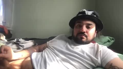 Snapshot of trapzaddy212 chatting on 02.21.25 trapzaddy212 online show from 02.21.25