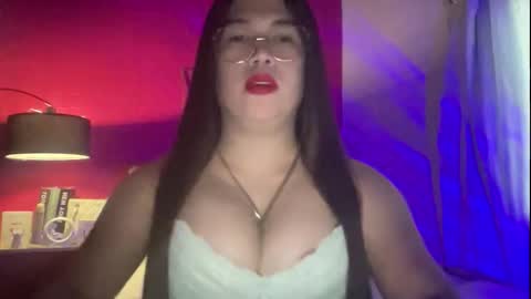 travelergirl online show from 11.30.25