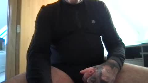 travis7373 online show from 11.20.25