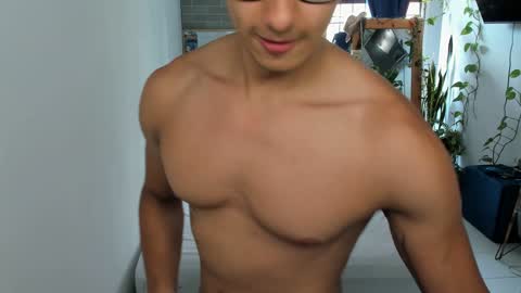 travis bakerr online show from 02.01.25