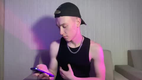 Travis online show from 04.23.26