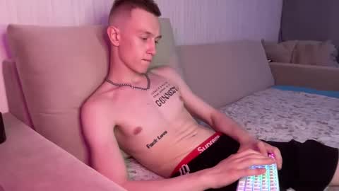 Travis online show from 05.10.26