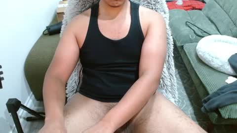 Snapshot of travistired chatting on 01.11.25 travistired online show from 01.11.25