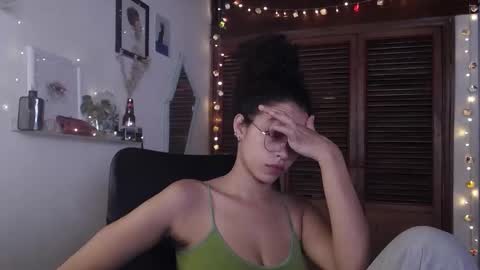 Snapshot of treasuresz chatting on 02.28.25 Emily online show from 02.28.25