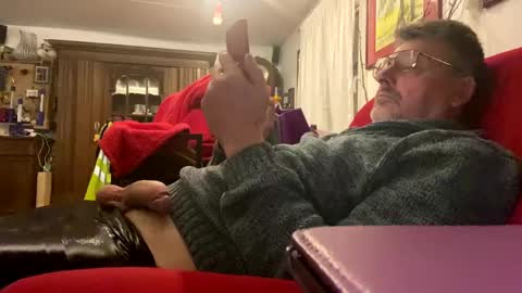 Snapshot of trebgeis1 chatting on 02.20.25 trebgeis1 online show from 02.20.25