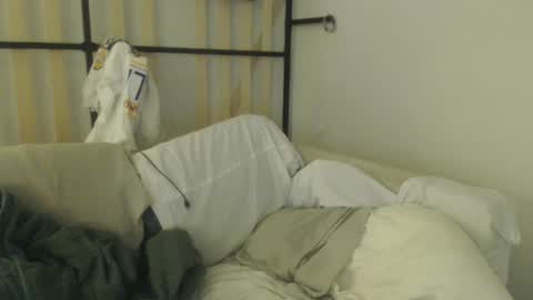 Snapshot of treehuggerhemp chatting on 10.10.25 TreeHugger queer online show from 10.10.25