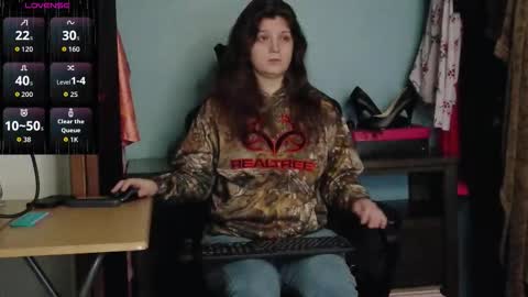 TreeJeanne online show from 10.25.25