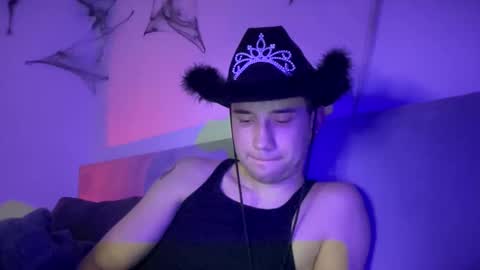 trendygay online show from 11.16.25