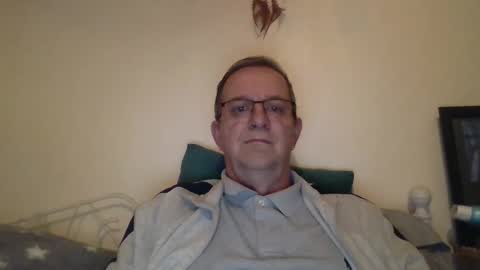 Snapshot of trev8331 chatting on 10.05.25 Fe-fi-fo-fum online show from 10.05.25