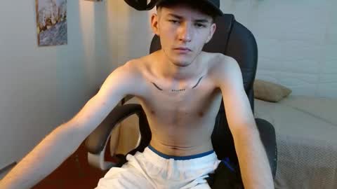 Snapshot of trevor_mob chatting on 03.03.26 trevor_mob online show from 03.03.26