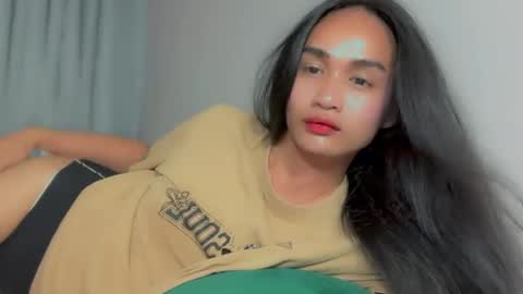 LOML online show from 04.12.26