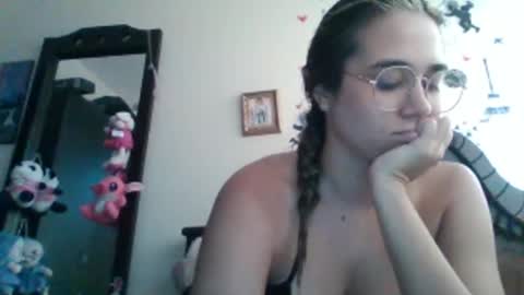 triana_bell online show from 02.08.25