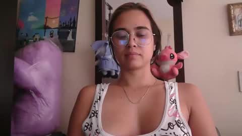 triana_bell online show from 04.18.26