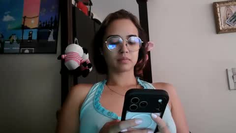 Snapshot of triana_bell chatting on 06.07.26 triana_bell online show from 06.07.26